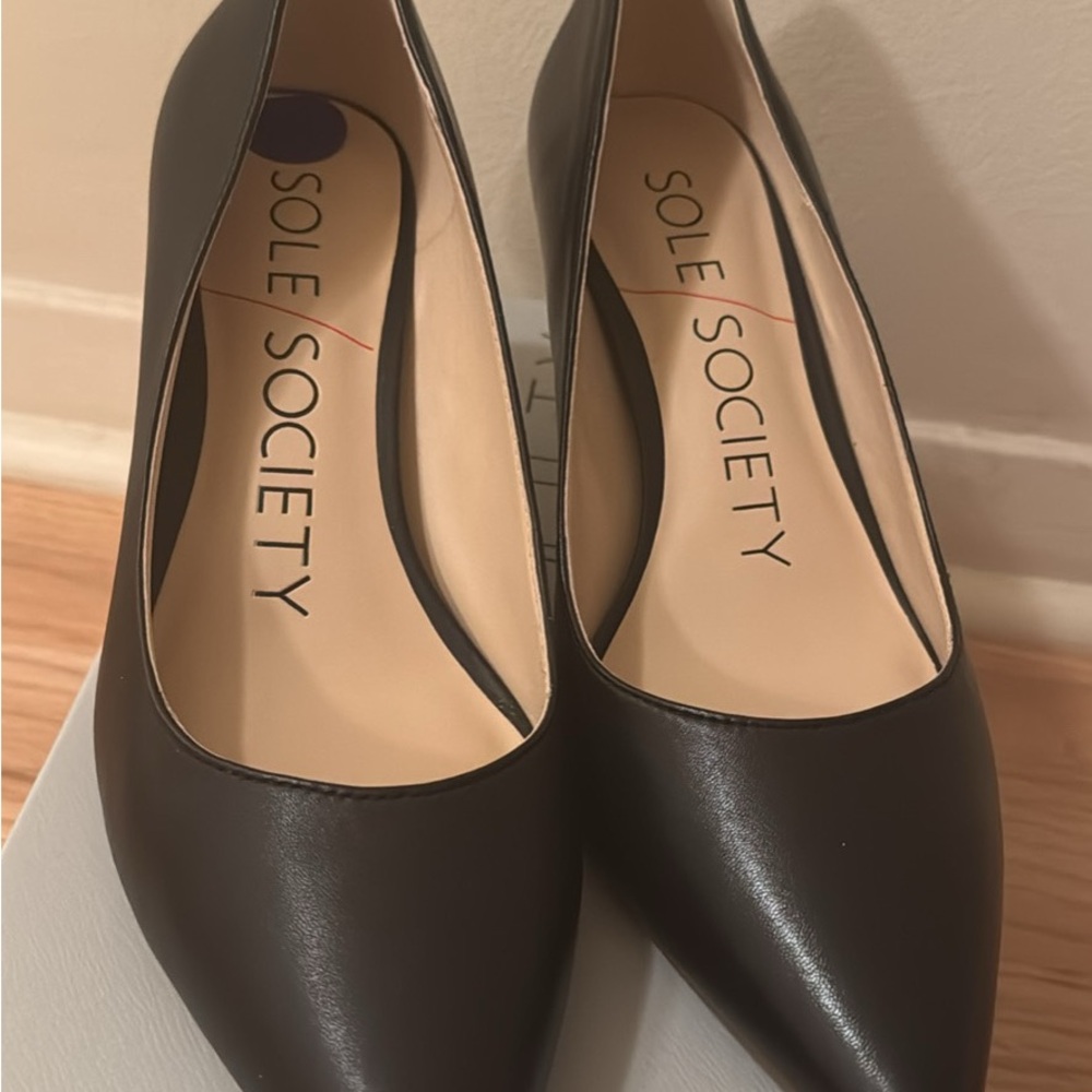 Sole Society Black Heeled Shoes Elegant Design